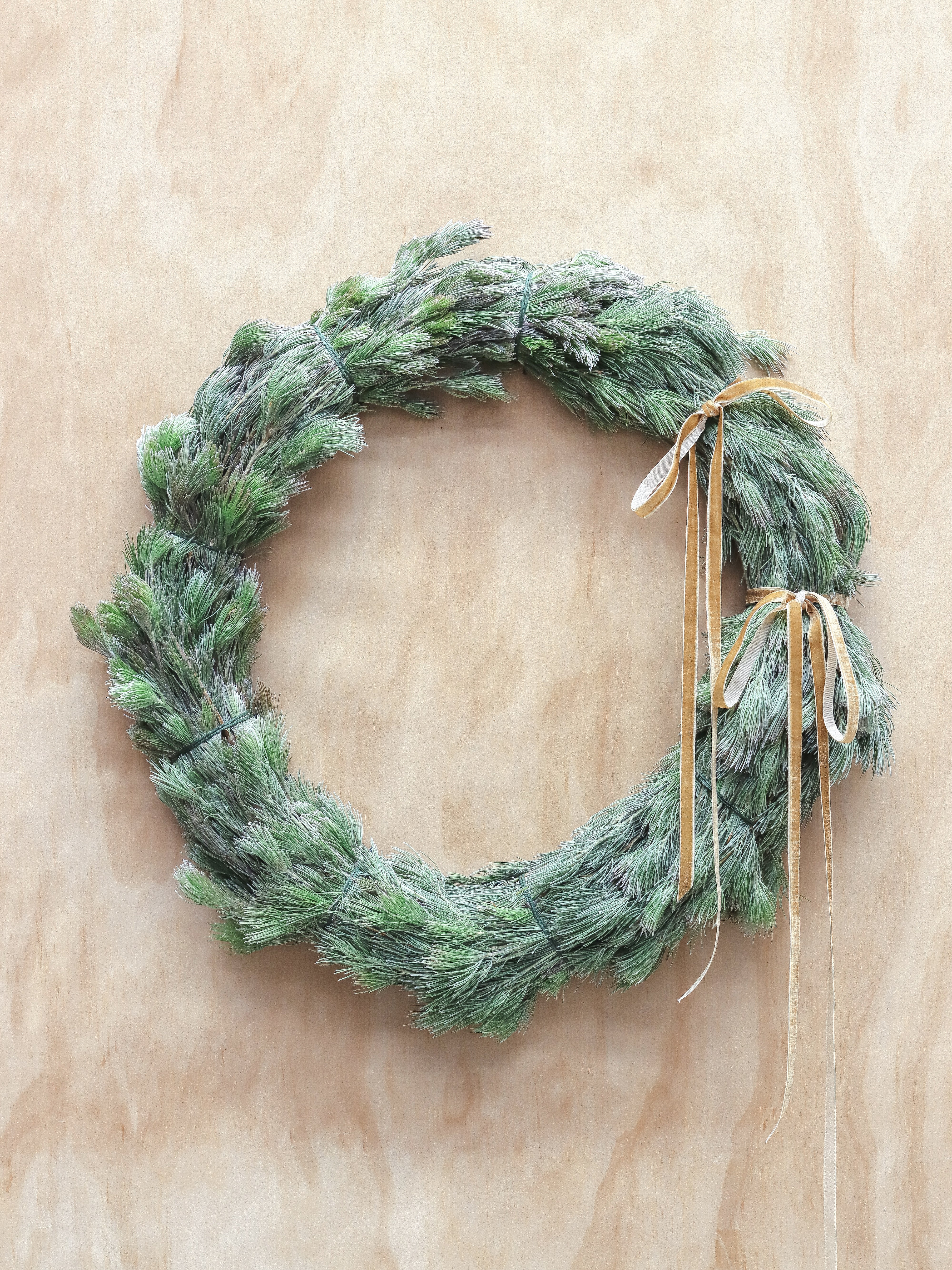 Bush Wreath | 08